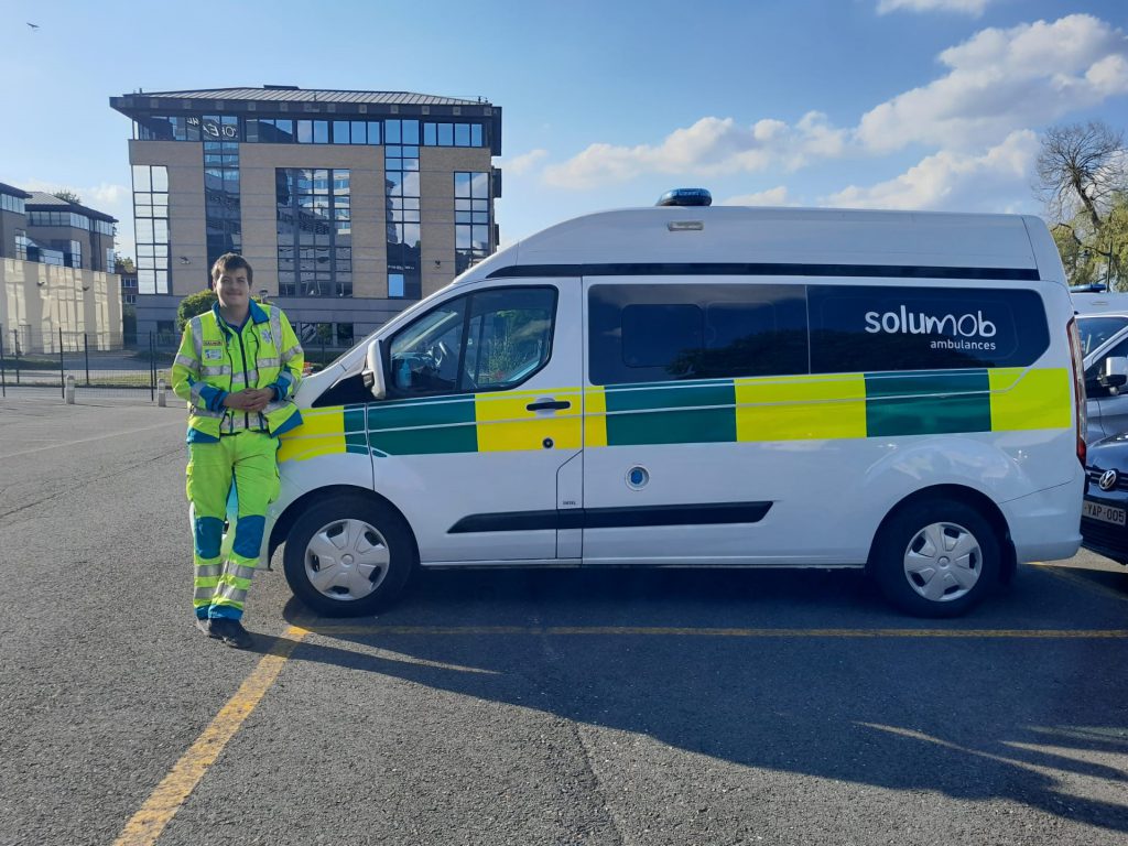 Thomas kreeg en greep zijn kans, en is nu erkend ambulancier